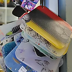 Colour sample spools for prosthetic and orthotic devices